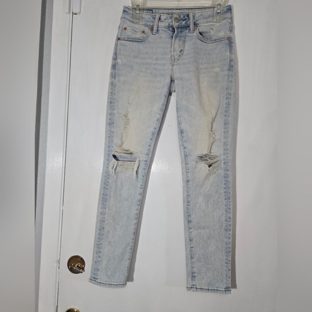 Men's/Teenager American Eagle Jeans Skinny Size 26x28 Distressed